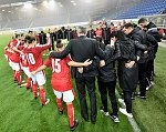 19.10.2017, Frauenfu�ball, Nationalteam, Testspiel, NV Arena, Niederlande, Oesterreich<br>Oesterreichs Ritual vor Spielbeginn<br><br>Copyright / www. sportfotos. at<br>Missongasse 21<br>A - 3500 Krems<br>zierlinger@sportfotos.at<br>www.sportfotos.at<br>Kremser Bank <br>BIC SPKDAT21XXX<br>IBAN AT392022800704000918<br>
