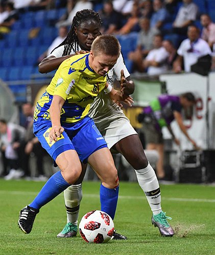 SKN St. Poelten - Paris SG