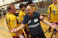 03.05.2009<br>UHK Krems - ULZ Schwaz/36:29 (19:17)<br>SZILAGYI Stefan im Kreise seiner Spieler
