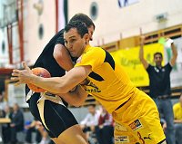 23.11.2008<br>UHK Krems - Pfadi Winterthur/34:30<br>BRUENGGER Severin, HRACHOVEC Pavel
