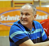 16.12.2009<br>UHK Krems - HC Hard/41:27 (22:17)<br>SZILAGYI Stefan (UHK-Trainer)