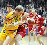 30.12.2010<br>UHK Krems - HC Hard/26:26 (15:14)<br>VARGA Andreas, LINT Werner