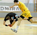04.12.2010<br>UHK Krems - Bregenz/30:21 (15:10)<br>TYRNER Bjoern, BELAS Ivica