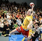 09.02.2013, Krems, Handball, Handball Liga Austria, HLA, MPO, UHK Krems - Fivers WAT Margareten,<br>SCHMOELZ Johann, JONAS Herbert<br><br>Copyright DIENER / Zierlinger Karl<br>Marktgasse 3-7 / 4 / 5 / 21<br>A-1090 Wien<br>Telefax +43 1 955 32 35<br>Mobil +43 676 629 98 51<br>BA-CA<br>Bank Nr. 12000<br>Account Nr. 00712 223 783<br>e-mail: agentur@diener.at<br>Datenbank: www.diener.at