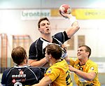 05.09.2012, Krems, Handball, Handball Liga Austria, <br>HLA, GD, UHK Krems - HIT Tirol,<br>WALTER Christoph, HERMANN Alexander, CHALUPA Georg, FEICHTINGER Sebastian<br><br><br>Copyright DIENER / Zierlinger Karl<br>Marktgasse 3-7 / 4 / 5 / 21<br>A-1090 Wien<br>Telefax +43 1 955 32 35<br>Mobil +43 676 629 98 51<br>BA-CA<br>Bank Nr. 12000<br>Account Nr. 00712 223 783<br>e-mail: agentur@diener.at<br>Datenbank: www.diener.at