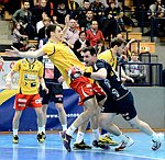 02.02.2013, Krems, Handball, OEHB Cup Viertelfinale, <br>UHK Krems, HITTirol,<br>BELAS Ivica, KAILMUELLER Klemens<br><br><br><br>Copyright DIENER / Zierlinger Karl<br>Marktgasse 3-7 / 4 / 5 / 21<br>A-1090 Wien<br>Telefax +43 1 955 32 35<br>Mobil +43 676 629 98 51<br>BA-CA<br>Bank Nr. 12000<br>Account Nr. 00712 223 783<br>e-mail: agentur@diener.at<br>Datenbank: www.diener.at