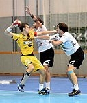 06.10.2012, Krems, Handball, Handball Liga Austria, HLA, GD, UHK Krems - HSG  Baernbach / Koeflach,<br>FEICHTINGER Sebastian, KOS Igor, MIKANOVIC Sasa<br><br><br>Copyright DIENER / Zierlinger Karl<br>Marktgasse 3-7 / 4 / 5 / 21<br>A-1090 Wien<br>Telefax +43 1 955 32 35<br>Mobil +43 676 629 98 51<br>BA-CA<br>Bank Nr. 12000<br>Account Nr. 00712 223 783<br>e-mail: agentur@diener.at<br>Datenbank: www.diener.at