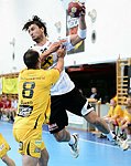 06.10.2012, Krems, Handball, Handball Liga Austria, HLA, GD, UHK Krems - HSG  Baernbach / Koeflach,<br>BOZSO Andras, KOS Igor<br><br><br>Copyright DIENER / Zierlinger Karl<br>Marktgasse 3-7 / 4 / 5 / 21<br>A-1090 Wien<br>Telefax +43 1 955 32 35<br>Mobil +43 676 629 98 51<br>BA-CA<br>Bank Nr. 12000<br>Account Nr. 00712 223 783<br>e-mail: agentur@diener.at<br>Datenbank: www.diener.at