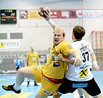 06.10.2012, Krems, Handball, Handball Liga Austria, HLA, GD, UHK Krems - HSG  Baernbach / Koeflach,<br>LINT Werner, TOTH Christian<br><br><br>Copyright DIENER / Zierlinger Karl<br>Marktgasse 3-7 / 4 / 5 / 21<br>A-1090 Wien<br>Telefax +43 1 955 32 35<br>Mobil +43 676 629 98 51<br>BA-CA<br>Bank Nr. 12000<br>Account Nr. 00712 223 783<br>e-mail: agentur@diener.at<br>Datenbank: www.diener.at