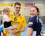 04.01.2013, Krems, Handball, Benefiz Gender-Match, Dom der Wachau, UHK Krems, Hypo NOE,<br>BELAS Ivica (mit Tochter), GORIANEC Martina<br><br><br>Copyright DIENER / Zierlinger Karl<br>Marktgasse 3-7 / 4 / 5 / 21<br>A-1090 Wien<br>Telefax +43 1 955 32 35<br>Mobil +43 676 629 98 51<br>BA-CA<br>Bank Nr. 12000<br>Account Nr. 00712 223 783<br>e-mail: agentur@diener.at<br>Datenbank: www.diener.at