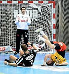 13.10.2012, Krems, Handball, Handball Liga Austria, HLA, GD, UHK Krems, ULZ Schwaz, <br>AIGNER Cristian, LASSNER Andreas, VISY Norbert<br><br><br>Copyright DIENER / Zierlinger Karl<br>Marktgasse 3-7 / 4 / 5 / 21<br>A-1090 Wien<br>Telefax +43 1 955 32 35<br>Mobil +43 676 629 98 51<br>BA-CA<br>Bank Nr. 12000<br>Account Nr. 00712 223 783<br>e-mail: agentur@diener.at<br>Datenbank: www.diener.at