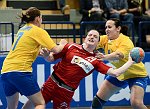 27.10.2013, Krems, Handball, Laenderspiel, Nationalteam,  Oesterreich - Ukraine, Europameisterschaftsqualifikation, Damen, European Championships, Qualification ,Women, <br>Austria - Ukrain, BORSHCHENKO Viktoriya, ENGEL Katrin, UMANETS Olena<br><br><br>Copyright DIENER / Zierlinger Karl<br>Marktgasse 3-7 / 4 / 5 / 21<br>A-1090 Wien<br>Telefax +43 1 955 32 35<br>Mobil +43 676 629 98 51<br>BA-CA<br>Bank Nr. 12000<br>Account Nr. 00712 223 783<br>e-mail: agentur@diener.at<br>Datenbank: www.diener.at