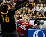 27.10.2013, Krems, Handball, Laenderspiel, Nationalteam,  Oesterreich - Ukraine, Europameisterschaftsqualifikation, Damen, European Championships, Qualification ,Women, <br>Austria - Ukrain, PARKKOMENKO Natalya, GRAUSENBURGER Roma<br><br><br>Copyright DIENER / Zierlinger Karl<br>Marktgasse 3-7 / 4 / 5 / 21<br>A-1090 Wien<br>Telefax +43 1 955 32 35<br>Mobil +43 676 629 98 51<br>BA-CA<br>Bank Nr. 12000<br>Account Nr. 00712 223 783<br>e-mail: agentur@diener.at<br>Datenbank: www.diener.at