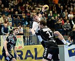 20.11.2013, Krems, Handball, Handball Liga Austria, HLA, GD, UHK Krems, Bregenz,<br>HARRICH Peter, VISY Norbert, WATZL Gernot<br><br><br>Copyright DIENER / Karl Zierlinger<br>Marktgasse 3-7 / 4 / 5 / 21<br>A-1090 Wien<br>Telefax +43 1 955 32 35<br>Mobil +43 676 629 98 51<br>BA-CA<br>Bank Nr. 12000<br>Account Nr. 00712 223 783<br>e-mail: agentur@diener.at<br>Datenbank: www.diener.at