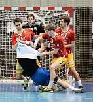 14.12.2013, Krems, Handball, Handball Liga Austria, HLA, GD, UHK Krems, HC Hard,<br>BELAS Ivica, KOZIMA Kresimir, SHEJBAL Mihal, BABARSKAS Gerdas, FEICHTINGER Sebastian<br><br><br>Copyright DIENER / Zierlinger Karl<br>Marktgasse 3-7 / 4 / 5 / 21<br>A-1090 Wien<br>Telefax +43 1 955 32 35<br>Mobil +43 676 629 98 51<br>BA-CA<br>Bank Nr. 12000<br>Account Nr. 00712 223 783<br>e-mail: agentur@diener.at<br>Datenbank: www.diener.at