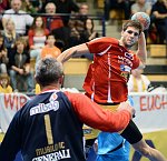 12.10.2013, Krems, Handball, Handball Liga Austria, HLA, GD, UHK Krems - HC Linz,<br>MIJAILOVIC Nened, SVOBODA Christoph<br><br><br>Copyright DIENER / Zierlinger Karl<br>Marktgasse 3-7 / 4 / 5 / 21<br>A-1090 Wien<br>Telefax +43 1 955 32 35<br>Mobil +43 676 629 98 51<br>BA-CA<br>Bank Nr. 12000<br>Account Nr. 00712 223 783<br>e-mail: agentur@diener.at<br>Datenbank: www.diener.at