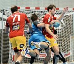 12.10.2013, Krems, Handball, Handball Liga Austria, HLA, GD, UHK Krems - HC Linz,<br>MITKOV Vlatko, HOFLEHNER Julius, CHALUPA Georg<br><br><br>Copyright DIENER / Zierlinger Karl<br>Marktgasse 3-7 / 4 / 5 / 21<br>A-1090 Wien<br>Telefax +43 1 955 32 35<br>Mobil +43 676 629 98 51<br>BA-CA<br>Bank Nr. 12000<br>Account Nr. 00712 223 783<br>e-mail: agentur@diener.at<br>Datenbank: www.diener.at