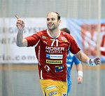 12.10.2013, Krems, Handball, Handball Liga Austria, HLA, GD, UHK Krems - HC Linz,<br>MITKOV Vlatko<br><br><br>Copyright DIENER / Zierlinger Karl<br>Marktgasse 3-7 / 4 / 5 / 21<br>A-1090 Wien<br>Telefax +43 1 955 32 35<br>Mobil +43 676 629 98 51<br>BA-CA<br>Bank Nr. 12000<br>Account Nr. 00712 223 783<br>e-mail: agentur@diener.at<br>Datenbank: www.diener.at