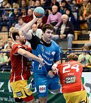 12.10.2013, Krems, Handball, Handball Liga Austria, HLA, GD, UHK Krems - HC Linz,<br>MITKOV Vlatko, HOFLEHNER Julius, VISY Norbert<br><br><br>Copyright DIENER / Zierlinger Karl<br>Marktgasse 3-7 / 4 / 5 / 21<br>A-1090 Wien<br>Telefax +43 1 955 32 35<br>Mobil +43 676 629 98 51<br>BA-CA<br>Bank Nr. 12000<br>Account Nr. 00712 223 783<br>e-mail: agentur@diener.at<br>Datenbank: www.diener.at
