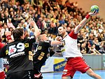 16.05.2016, Krems, Handball, Handball Liga Austria, HLA, HF, UHK Krems, WAT Margareten,<br>KOLAR Markus, ALEJTIC Nikola, MITKOV Vlatko<br><br><br><br>Copyright DIENER / Zierlinger<br>Marktgasse 3-7 / 4 / 5 / 21<br>A-1090 Wien<br>Telefax +43 1 955 32 35<br>Mobil +43 676 629 98 51<br>BA-CA<br>Bank Nr. 12000<br>Account Nr. 00712 223 783<br>e-mail: agentur@diener.at<br>Datenbank: www.diener.at