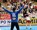 16.05.2016, Krems, Handball, Handball Liga Austria, HLA, HF, UHK Krems, WAT Margareten,<br>DEIFL Florian, BRANDFELLNER David<br><br><br><br>Copyright DIENER / Zierlinger<br>Marktgasse 3-7 / 4 / 5 / 21<br>A-1090 Wien<br>Telefax +43 1 955 32 35<br>Mobil +43 676 629 98 51<br>BA-CA<br>Bank Nr. 12000<br>Account Nr. 00712 223 783<br>e-mail: agentur@diener.at<br>Datenbank: www.diener.at