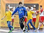16.05.2016, Krems, Handball, Handball Liga Austria, HLA, HF, UHK Krems, WAT Margareten,<br>Spielerauflauf Krems, DEIFL Florian<br><br><br><br>Copyright DIENER / Zierlinger<br>Marktgasse 3-7 / 4 / 5 / 21<br>A-1090 Wien<br>Telefax +43 1 955 32 35<br>Mobil +43 676 629 98 51<br>BA-CA<br>Bank Nr. 12000<br>Account Nr. 00712 223 783<br>e-mail: agentur@diener.at<br>Datenbank: www.diener.at