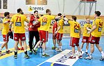 27.02.2016, Krems, Handball, Handball Liga Austria, HLA, OPO, UHK Krems, Bregenz,<br>Siegesjubel Krems<br><br><br><br>Copyright DIENER / Zierlinger Karl<br>Marktgasse 3-7 / 4 / 5 / 21<br>A-1090 Wien<br>Telefax +43 1 955 32 35<br>Mobil +43 676 629 98 51<br>BA-CA<br>Bank Nr. 12000<br>Account Nr. 00712 223 783<br>e-mail: agentur@diener.at<br>Datenbank: www.diener.at