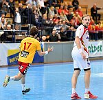 04.10.2016, Krems, Handball, Handball Liga Austria, HLA, GD, UHK Krems, HC Hard,<br>SCHOPF Tobias, ZEINER Gerald<br><br><br>Copyright / www. sportfotos. at<br>Missongasse 21<br>A - 3500 Krems<br>zierlinger@sportfotos.at<br>www.sportfotos.at<br>Kremser Bank <br>BIC SPKDAT21XXX<br>IBAN AT392022800704000918