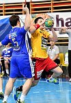 25.11.2016, Krems, Handball, Handball Liga Austria, HLA, GD, UHK Krems, HC Linz,<br>HOFLEHNER Julius, TOMANN Aron<br><br><br><br><br>Copyright / www. sportfotos. at<br>Missongasse 21<br>A - 3500 Krems<br>zierlinger@sportfotos.at<br>www.sportfotos.at<br>Kremser Bank <br>BIC SPKDAT21XXX<br>IBAN AT392022800704000918
