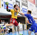 25.11.2016, Krems, Handball, Handball Liga Austria, HLA, GD, UHK Krems, HC Linz,<br>FEICHTINGER Sebastian, KAINMUELLER Klemens<br><br><br><br>Copyright / www. sportfotos. at<br>Missongasse 21<br>A - 3500 Krems<br>zierlinger@sportfotos.at<br>www.sportfotos.at<br>Kremser Bank <br>BIC SPKDAT21XXX<br>IBAN AT392022800704000918
