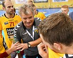 15.10.2016, Krems, Handball, Handball Liga Austria, HLA, GD, UHK Krems,  HT Schwaz,<br>Timeout Krems<br><br><br>Copyright / www. sportfotos. at<br>Missongasse 21<br>A - 3500 Krems<br>zierlinger@sportfotos.at<br>www.sportfotos.at<br>Kremser Bank <br>BIC SPKDAT21XXX<br>IBAN AT392022800704000918