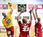 15.10.2016, Krems, Handball, Handball Liga Austria, HLA, GD, UHK Krems,  HT Schwaz,<br>MITKOV Vlatko, NICOLAISEN Michael, PRAKAPENIA Anton<br><br><br>Copyright / www. sportfotos. at<br>Missongasse 21<br>A - 3500 Krems<br>zierlinger@sportfotos.at<br>www.sportfotos.at<br>Kremser Bank <br>BIC SPKDAT21XXX<br>IBAN AT392022800704000918