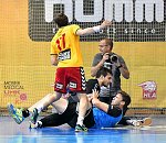 03.09.2016, Krems, Handball, Handball Liga Austria, HLA, GD, UHK Krems, SC Ferlach,<br>SCHOPF Tobias, MUSEL Gregory, KROBATH Leander, RAUSCHER Ewald<br><br><br>Copyright / www. sportfotos. at<br>Missongasse 21<br>A - 3500 Krems<br>zierlinger@sportfotos.at<br>www.sportfotos.at<br>Kremser Bank <br>BIC SPKDAT21XXX<br>IBAN AT392022800704000918<br>
