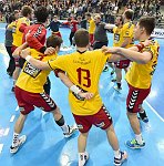 18.11.2016, Krems, Handball, Handball Liga Austria, HLA, GD, UHK Krems, WAT Margareten,<br>Jubelreigen Krems<br><br><br>Copyright / www. sportfotos. at<br>Missongasse 21<br>A - 3500 Krems<br>zierlinger@sportfotos.at<br>www.sportfotos.at<br>Kremser Bank <br>BIC SPKDAT21XXX<br>IBAN AT392022800704000918<br>