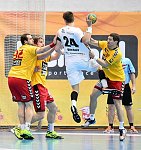 07.04.2017, Krems, Handball, Handball Liga Austria, HLA, OPO, UHK Krems, HC Hard,<br>ZUPANAC Marcus, POSCH Fabian, DICKER Daniel, WALZER Guenther<br><br><br><br>Copyright DIENER / Zierlinger Karl<br>Marktgasse 3-7 / 4 / 5 / 21<br>A-1090 Wien<br>Telefax +43 1 955 32 35<br>Mobil +43 676 629 98 51<br>BA-CA<br>Bank Nr. 12000<br>Account Nr. 00712 223 783<br>e-mail: agentur@diener.at<br>Datenbank: www.diener.at