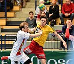 07.04.2017, Krems, Handball, Handball Liga Austria, HLA, OPO, UHK Krems, HC Hard,<br>ZEINER Gerald, TOMANN Aron<br><br><br><br>Copyright DIENER / Zierlinger Karl<br>Marktgasse 3-7 / 4 / 5 / 21<br>A-1090 Wien<br>Telefax +43 1 955 32 35<br>Mobil +43 676 629 98 51<br>BA-CA<br>Bank Nr. 12000<br>Account Nr. 00712 223 783<br>e-mail: agentur@diener.at<br>Datenbank: www.diener.at