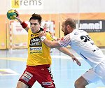 07.04.2017, Krems, Handball, Handball Liga Austria, HLA, OPO, UHK Krems, HC Hard,<br>TOMANN Aron, SURAC Domagoj<br><br><br><br>Copyright DIENER / Zierlinger Karl<br>Marktgasse 3-7 / 4 / 5 / 21<br>A-1090 Wien<br>Telefax +43 1 955 32 35<br>Mobil +43 676 629 98 51<br>BA-CA<br>Bank Nr. 12000<br>Account Nr. 00712 223 783<br>e-mail: agentur@diener.at<br>Datenbank: www.diener.at