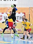 25.02.2017, Krems, Handball, Handball Liga Austria, HLA, OPO, UHK Krems, WAT Margareten,<br>POSCH Fabian, MARTINOVIC Ivan, ALJETIC Nikola, WALZER Guenther<br><br><br><br>Copyright DIENER / Zierlinger Karl<br>Marktgasse 3-7 / 4 / 5 / 21<br>A-1090 Wien<br>Telefax +43 1 955 32 35<br>Mobil +43 676 629 98 51<br>BA-CA<br>Bank Nr. 12000<br>Account Nr. 00712 223 783<br>e-mail: agentur@diener.at<br>Datenbank: www.diener.at