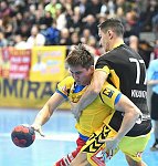 16.02.2018, Krems, Handball, Handball Liga Austria, HLA, Bonusrunde, UHK Krems, Bregenz,<br>JOCHMANN Jakob, KIKANOVIC Luka<br><br><br>Copyright / www. sportfotos. at<br>Missongasse 21<br>A - 3500 Krems<br>zierlinger@sportfotos.at<br>www.sportfotos.at<br>Kremser Bank <br>BIC SPKDAT21XXX<br>IBAN AT392022800704000918<br>