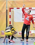 16.02.2018, Krems, Handball, Handball Liga Austria, HLA, Bonusrunde, UHK Krems, Bregenz,<br>MOHRT Florian, ANGELOV Petre<br><br><br>Copyright / www. sportfotos. at<br>Missongasse 21<br>A - 3500 Krems<br>zierlinger@sportfotos.at<br>www.sportfotos.at<br>Kremser Bank <br>BIC SPKDAT21XXX<br>IBAN AT392022800704000918<br>