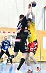 20.04.2018, Krems, Handball, Handball Liga Austria, HLA, BR, UHK Krems, WAT Margareten,<br>SEIDL Thomas, TOMANN Aron<br><br><br>Copyright / www. sportfotos. at<br>Missongasse 21<br>A - 3500 Krems<br>zierlinger@sportfotos.at<br>www.sportfotos.at<br>Kremser Bank <br>BIC SPKDAT21XXX<br>IBAN AT392022800704000918<br>