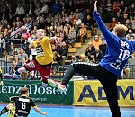 29.09.2017, Krems, Handball, Handball Liga Austria, HLA, GD, UHK Krems, Bregenz,<br>FRUEHSTUECK Lukas, NIGG David, HAEUSLE Ralf Patrick<br><br><br>Copyright / www. sportfotos. at<br>Missongasse 21<br>A - 3500 Krems<br>zierlinger@sportfotos.at<br>www.sportfotos.at<br>Kremser Bank <br>BIC SPKDAT21XXX<br>IBAN AT392022800704000918<br>