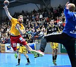 29.09.2017, Krems, Handball, Handball Liga Austria, HLA, GD, UHK Krems, Bregenz,<br>POSCH Fabian, HAEUSLE Ralf Patrick<br><br><br>Copyright / www. sportfotos. at<br>Missongasse 21<br>A - 3500 Krems<br>zierlinger@sportfotos.at<br>www.sportfotos.at<br>Kremser Bank <br>BIC SPKDAT21XXX<br>IBAN AT392022800704000918<br>