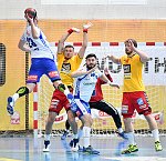 03.11.2017, Krems, Handball, Handball Liga Austria, HLA, GD, UHK Krems, HC Bruck,<br>FRITZ Alexander, OMEROVIC Sakib, MAVRIC Mirnes, POSCH Fabian<br><br><br>Copyright / www. sportfotos. at<br>Missongasse 21<br>A - 3500 Krems<br>zierlinger@sportfotos.at<br>www.sportfotos.at<br>Kremser Bank <br>BIC SPKDAT21XXX<br>IBAN AT392022800704000918