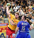 08.09.2017, Krems, Handball, Handball Liga Austria, HLA, GD, UHK Krems, HC Linz,<br>POSCH Fabian, VUCKOVIC Gojko, HUTECEK Sebastian<br><br><br><br><br>Copyright / www. sportfotos. at<br>Missongasse 21<br>A - 3500 Krems<br>zierlinger@sportfotos.at<br>www.sportfotos.at<br>Kremser Bank <br>BIC SPKDAT21XXX<br>IBAN AT392022800704000918