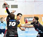 23.09.2017, Krems, Handball, Handball Liga Austria, HLA, GD, UHK Krems,  HT Schwaz,<br>JEPSEN HELT Matias, TOMANN Aron, SCHMID Manuel<br><br><br>Copyright / www. sportfotos. at<br>Missongasse 21<br>A - 3500 Krems<br>zierlinger@sportfotos.at<br>www.sportfotos.at<br>Kremser Bank <br>BIC SPKDAT21XXX<br>IBAN AT392022800704000918