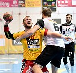 07.12.2017, Krems, Handball, Handball Liga Austria, HLA, GD, UHK Krems, SC Ferlach,<br>FEICHTINGER Sebastian, KROBATH Leander, MUJANOVIC Izudin<br><br><br>Copyright / www. sportfotos.at<br>Missongasse 21<br>A - 3500 Krems<br>zierlinger@sportfotos.at<br>www.sportfotos.at<br>Kremser Bank <br>BIC SPKDAT21XXX<br>IBAN AT392022800704000918<br>