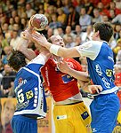 12.05.2012, Krems, Handball, Handball Liga Austria, <br>HLA, Halbfinalserie, Spiel 3, UHK Krems, HITTirol,<br>STEIGER Pius, SCHMOELZ Johann, HERMANN Alexander<br><br><br><br>Copyright DIENER / Zierlinger Karl<br>Marktgasse 3-7 / 4 / 5 / 21<br>A-1090 Wien<br>Telefax +43 1 955 32 35<br>Mobil +43 676 629 98 51<br>BA-CA<br>Bank Nr. 12000<br>Account Nr. 00712 223 783<br>e-mail: agentur@diener.at<br>Datenbank: www.diener.at