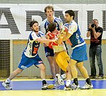 12.05.2012, Krems, Handball, Handball Liga Austria, <br>HLA, Halbfinalserie, Spiel 3, UHK Krems, HITTirol,<br>STEIGER Pius, BABARSKAS Povilas, WALZER Guenther, PEROVIC Draguljub<br><br><br><br>Copyright DIENER / Zierlinger Karl<br>Marktgasse 3-7 / 4 / 5 / 21<br>A-1090 Wien<br>Telefax +43 1 955 32 35<br>Mobil +43 676 629 98 51<br>BA-CA<br>Bank Nr. 12000<br>Account Nr. 00712 223 783<br>e-mail: agentur@diener.at<br>Datenbank: www.diener.at