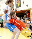 12.05.2012, Krems, Handball, Handball Liga Austria, <br>HLA, Halbfinalserie, Spiel 3, UHK Krems, HITTirol,<br>BABARSKAS Povilas, CHALUPA Georg<br><br><br><br>Copyright DIENER / Zierlinger Karl<br>Marktgasse 3-7 / 4 / 5 / 21<br>A-1090 Wien<br>Telefax +43 1 955 32 35<br>Mobil +43 676 629 98 51<br>BA-CA<br>Bank Nr. 12000<br>Account Nr. 00712 223 783<br>e-mail: agentur@diener.at<br>Datenbank: www.diener.at
